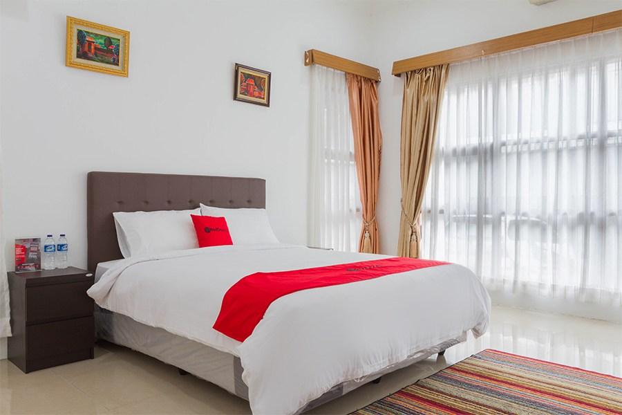 Reddoorz Near Jatinangor Town Square Hotel Екстериор снимка