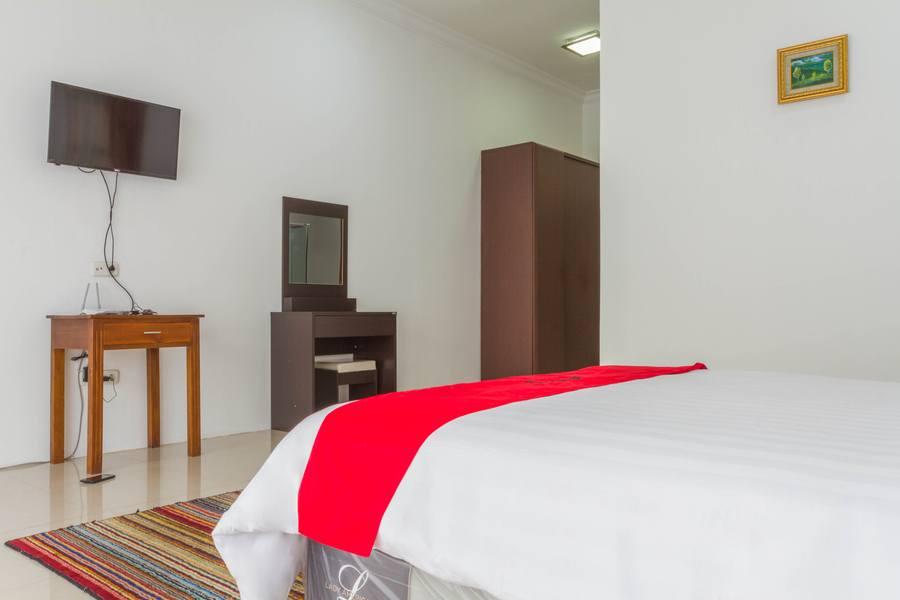Reddoorz Near Jatinangor Town Square Hotel Екстериор снимка