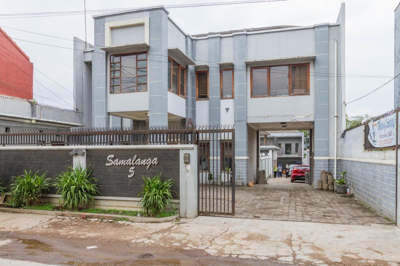 Reddoorz Near Jatinangor Town Square Hotel Екстериор снимка