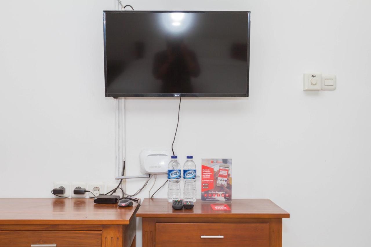Reddoorz Near Jatinangor Town Square Hotel Екстериор снимка