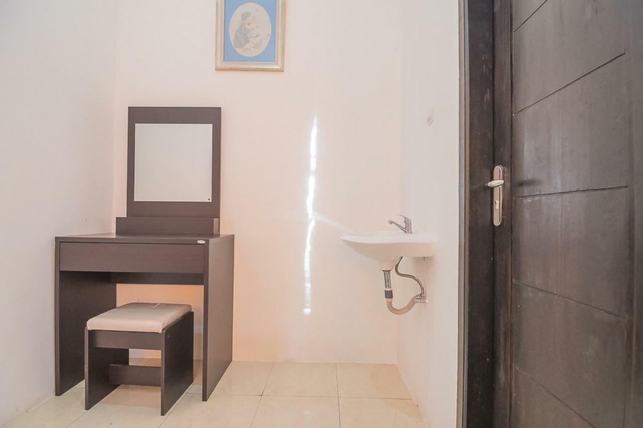 Reddoorz Near Jatinangor Town Square Hotel Екстериор снимка