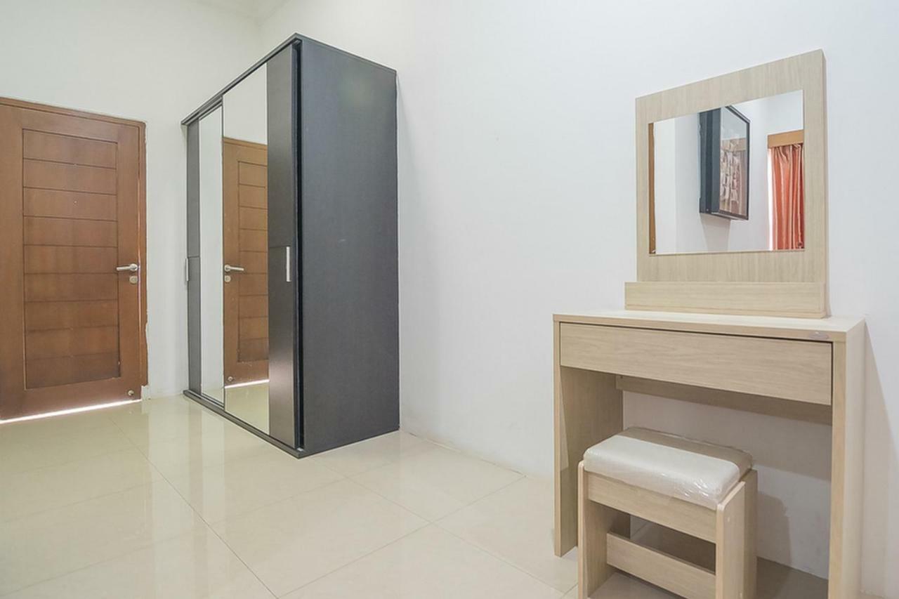Reddoorz Near Jatinangor Town Square Hotel Екстериор снимка
